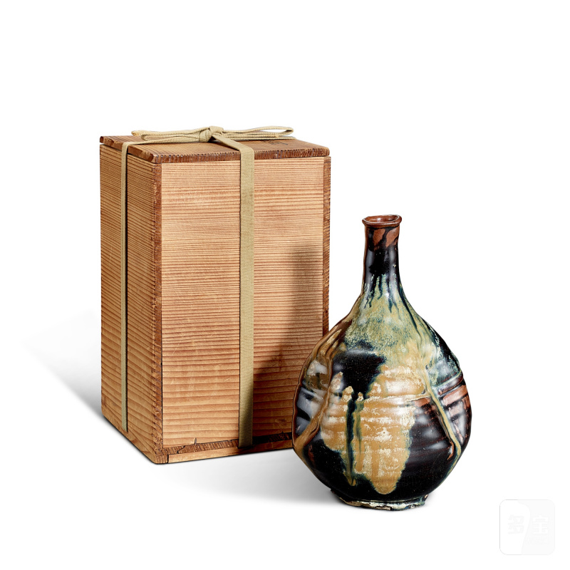A Karatsu Korean-style vase, Japan, Edo period | 日本 江戶時期 朝鮮唐津德利花入